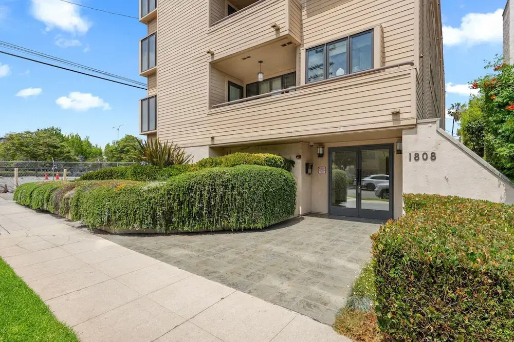 Stylish Westwood Condo