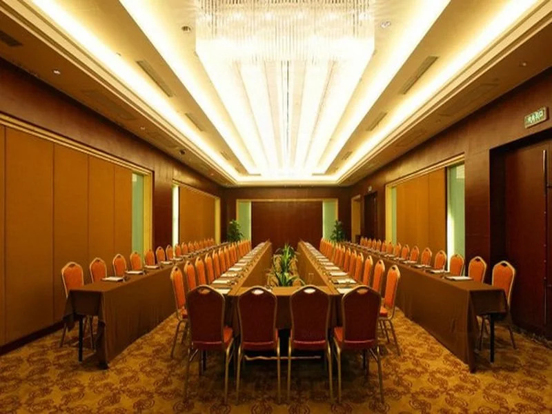 Vanwarm Hotel
