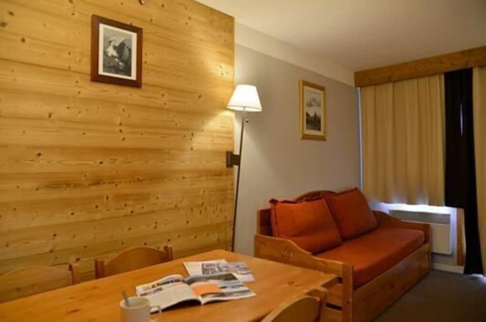 Belle Plagne Open Plan Studio Cabine on Slopes for 4 People of 27 m² Th515