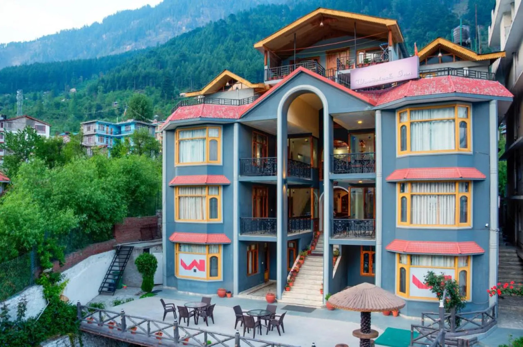 Woodstock Inn Manali 800 Mtrs from Mall Road