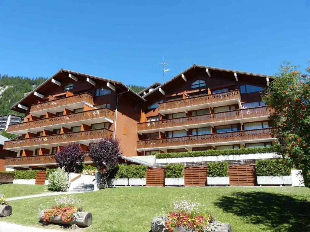 Studio cosy pour 4, proche pistes et commerces, animaux admis, parking inclus - FR-1-304-26