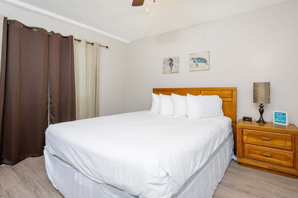 Wind Drift 604s 2 Bedroom Condo