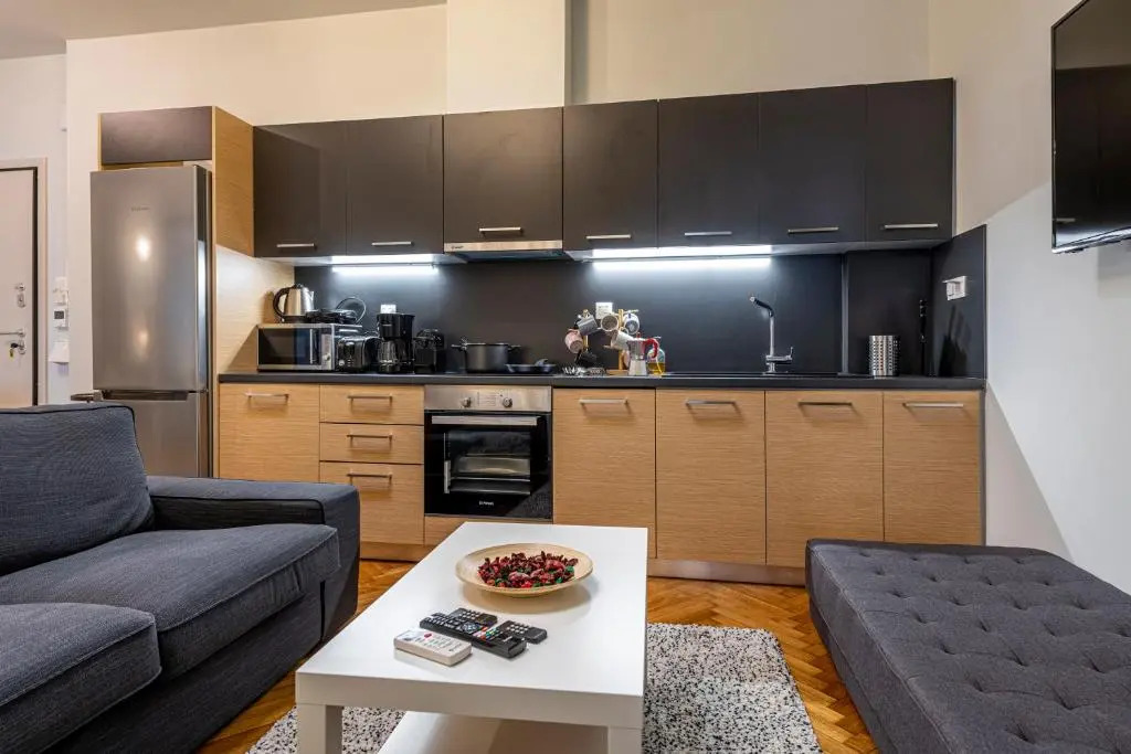 Modern 5BD Apartment in the Heart of Athens