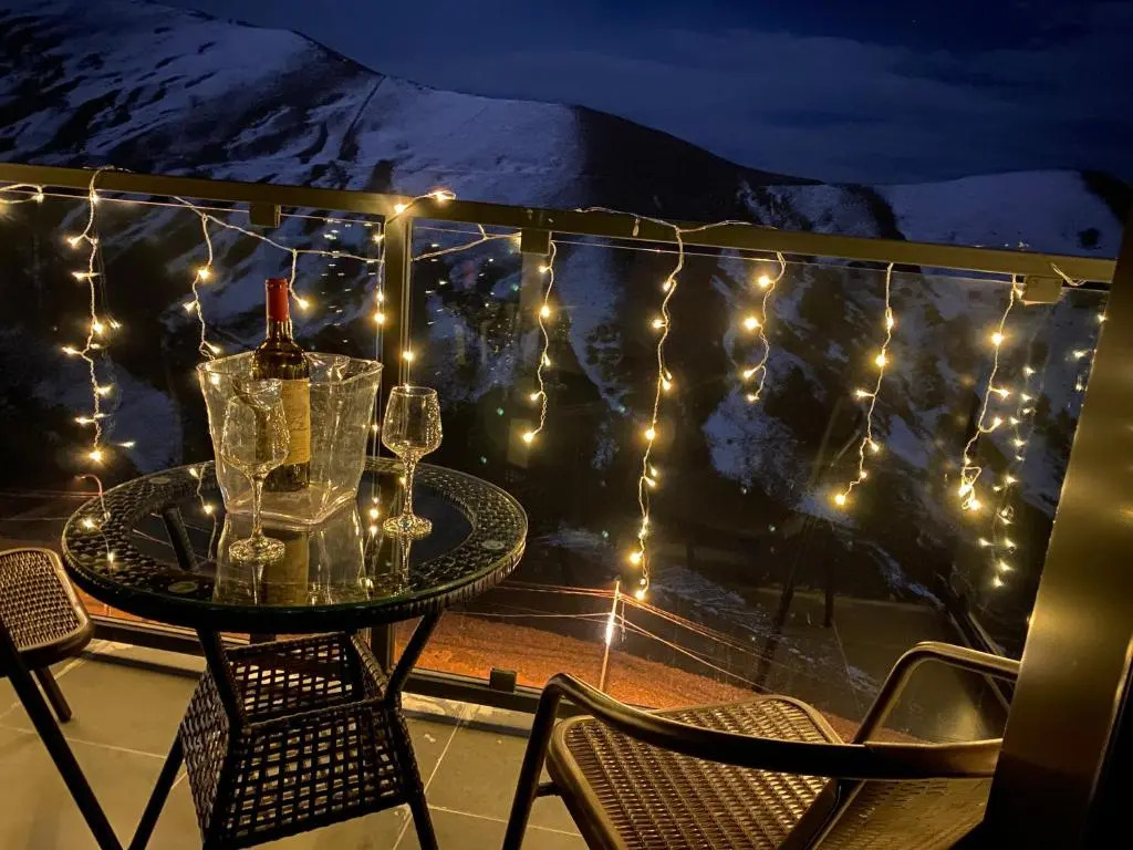 Duplex vip full mountain view near gondola