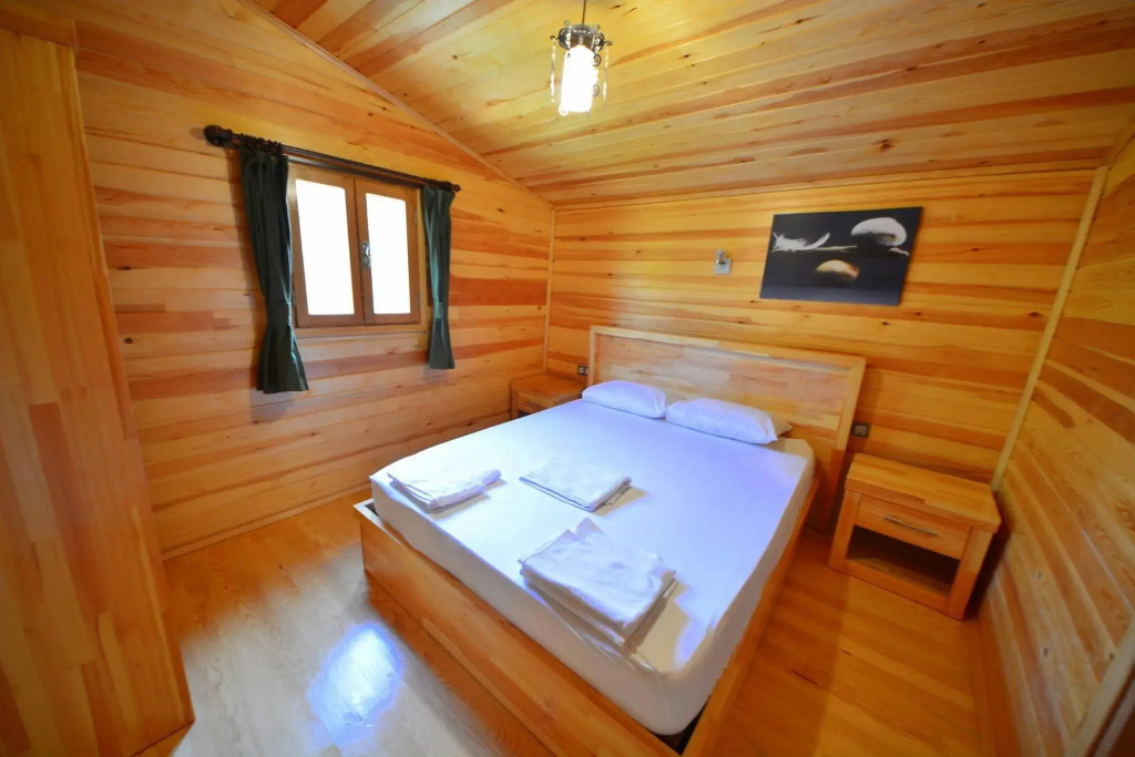 Lemon Garden Lodge