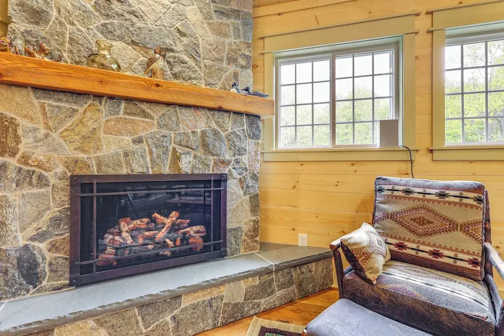 < 5 Mi to Whiteface Mtn Resort: Cabin-style Apt