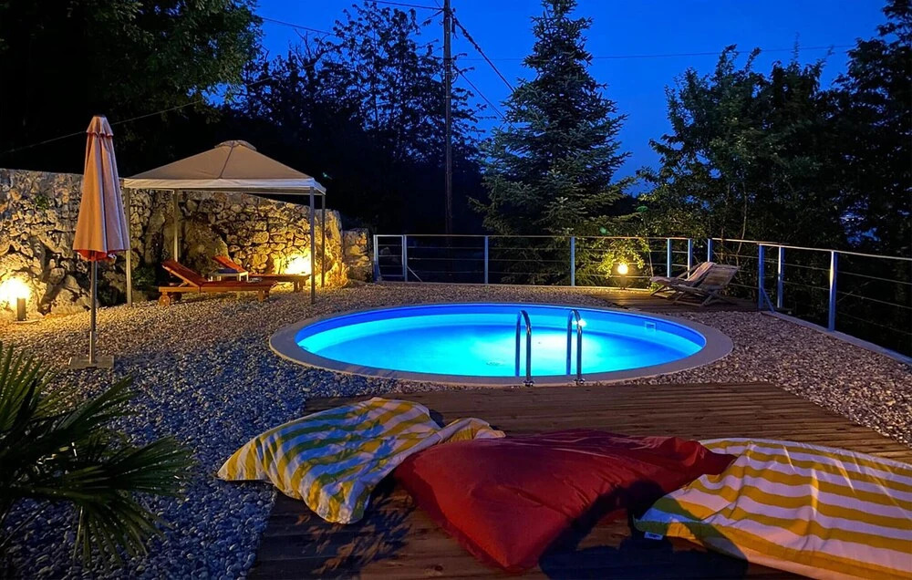 Amazing Home In Poljane