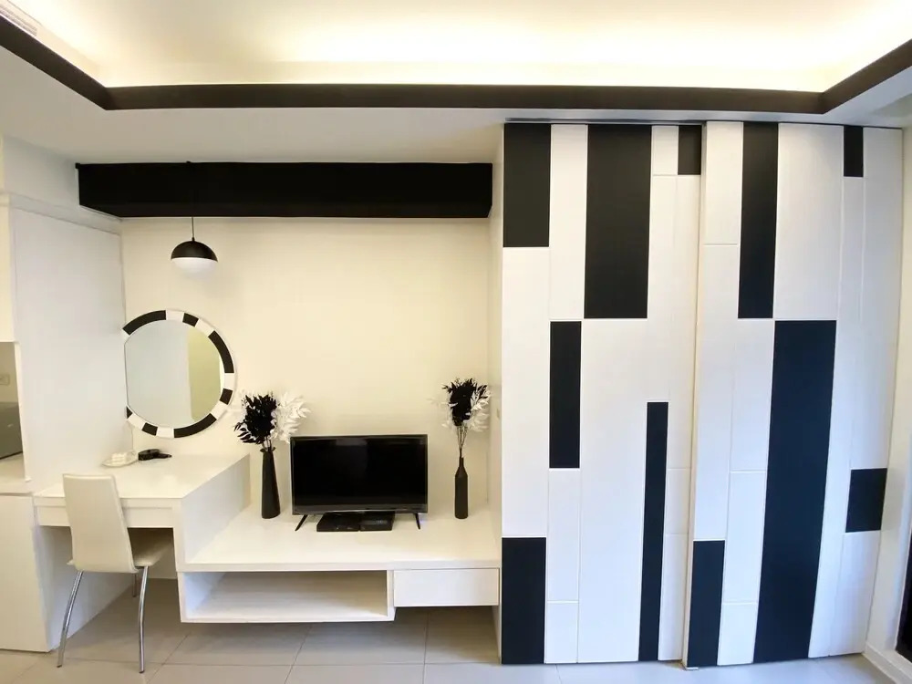 Q Square Apartment