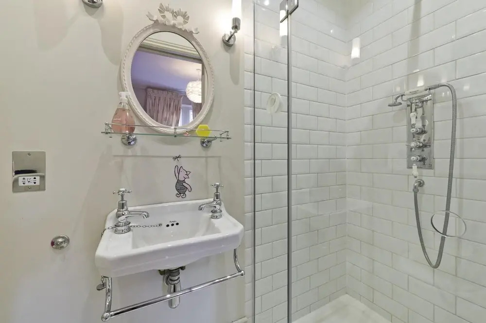 Cosy 4-bed Family Home Shepherd s Bush