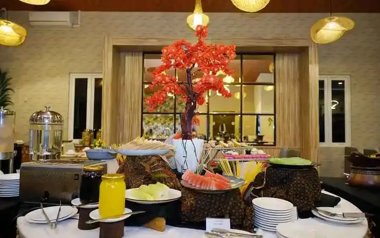 Front One Hotel Sragen