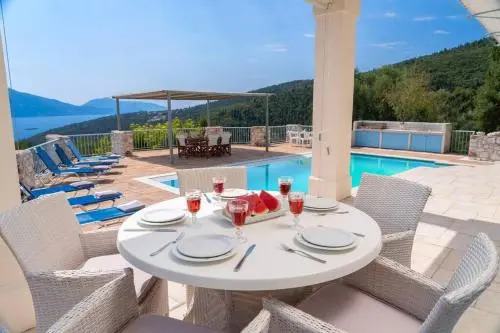 Villa Helios Sea View & Private Pool near Fiskardo