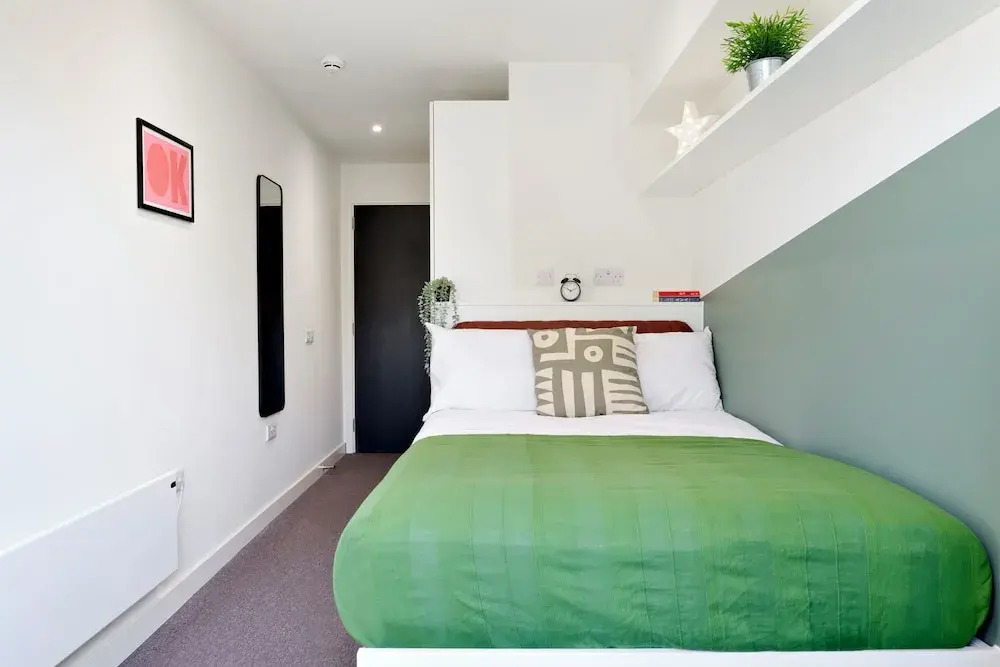 For Students Only - Ensuites in Huddersfield
