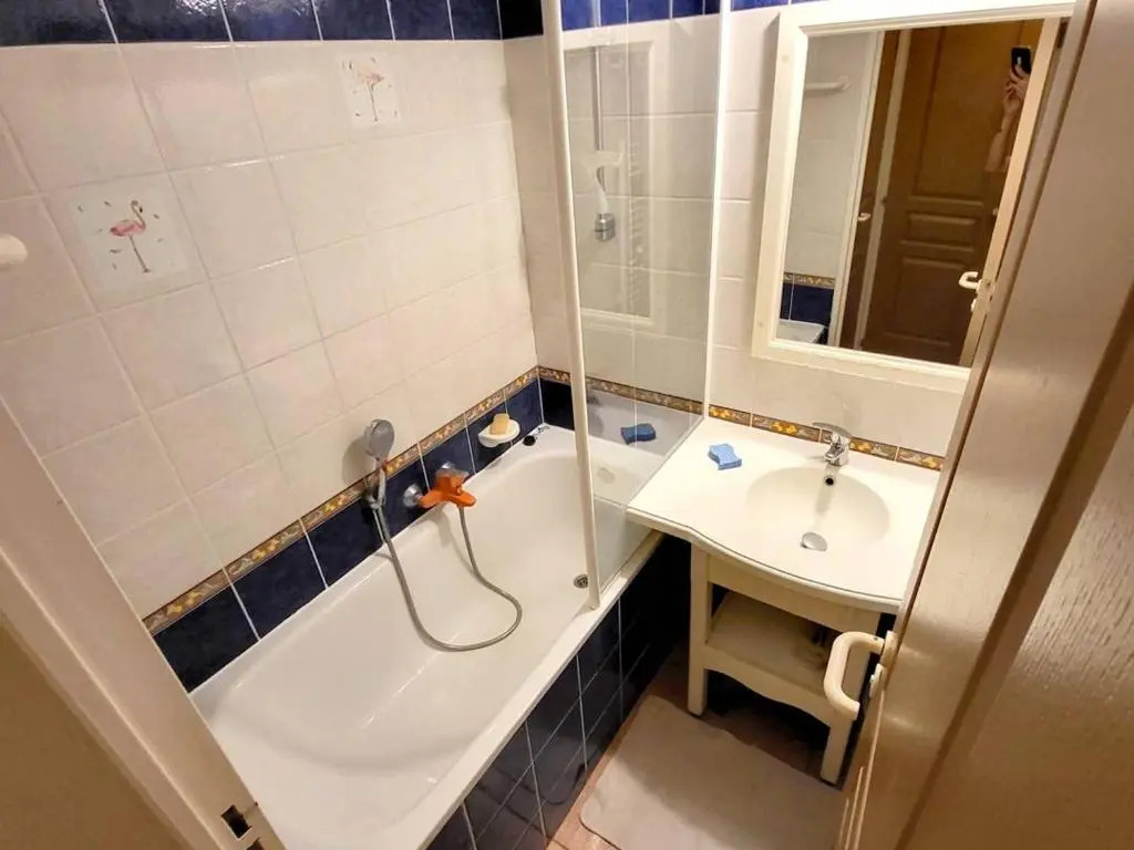 Appartement Six-Fours-les-Plages, 2 pièces, 4 personnes - FR-1-316-237