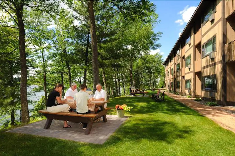 The Pointe Resort and Club