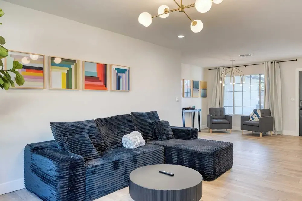 Sol Vista Private Oasis w/ Pool, Putting Green, and Prime Location