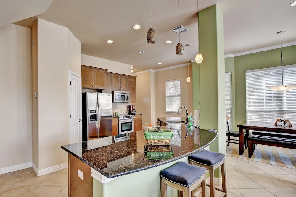 1943 Glencove Dr Home 4 Bedrooms 3 Bathrooms Home