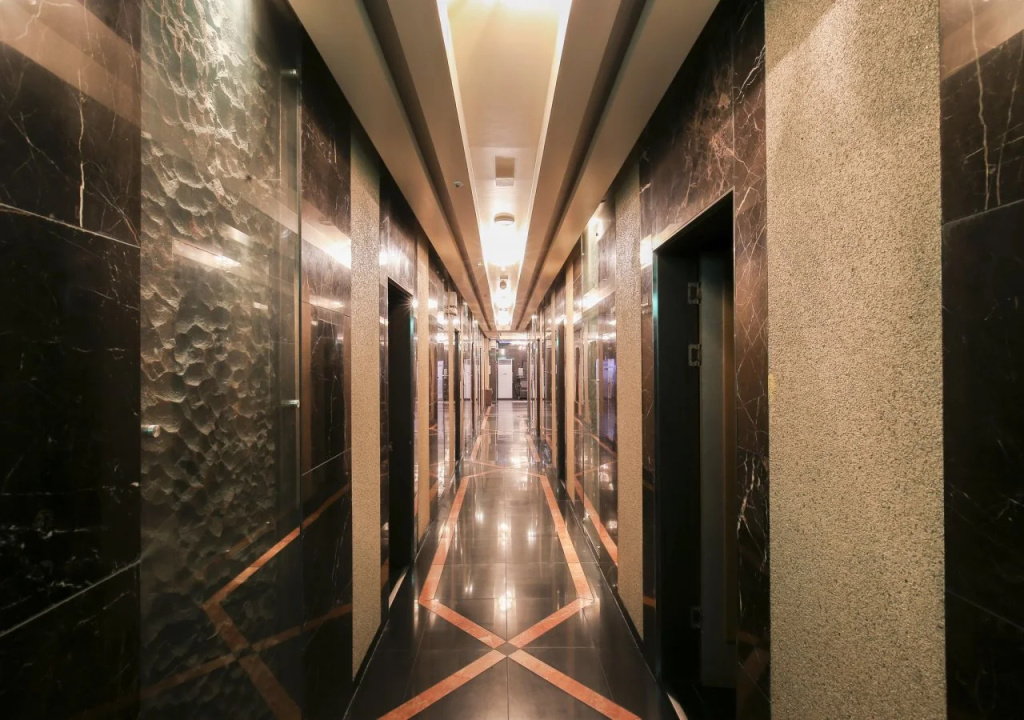 Themepark Tourist Hotel
