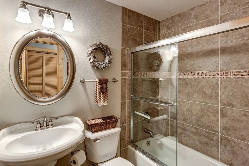 #1715 Tannenbaum II - Right on the River, Super Close to Quicksilver Lift and Walk to Main! 2 Bed, 3 Bath, Perfect Condo for Ski or Summer Getaway!