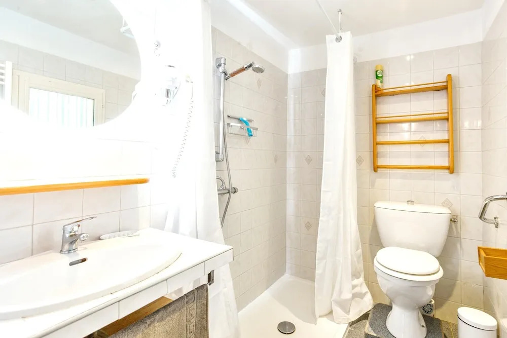Villa with 3 Bedrooms in Beaumes-De-Venise, with Private Pool, Enclosed Garden And Wifi