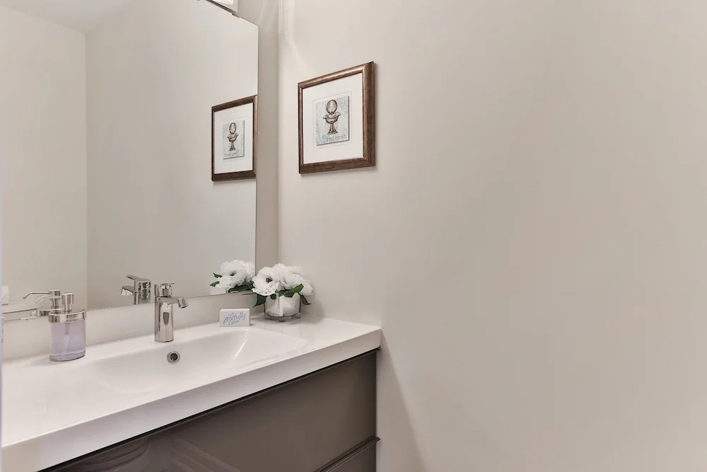 QuickStay - Stunning 4bdrm House in Vaughan