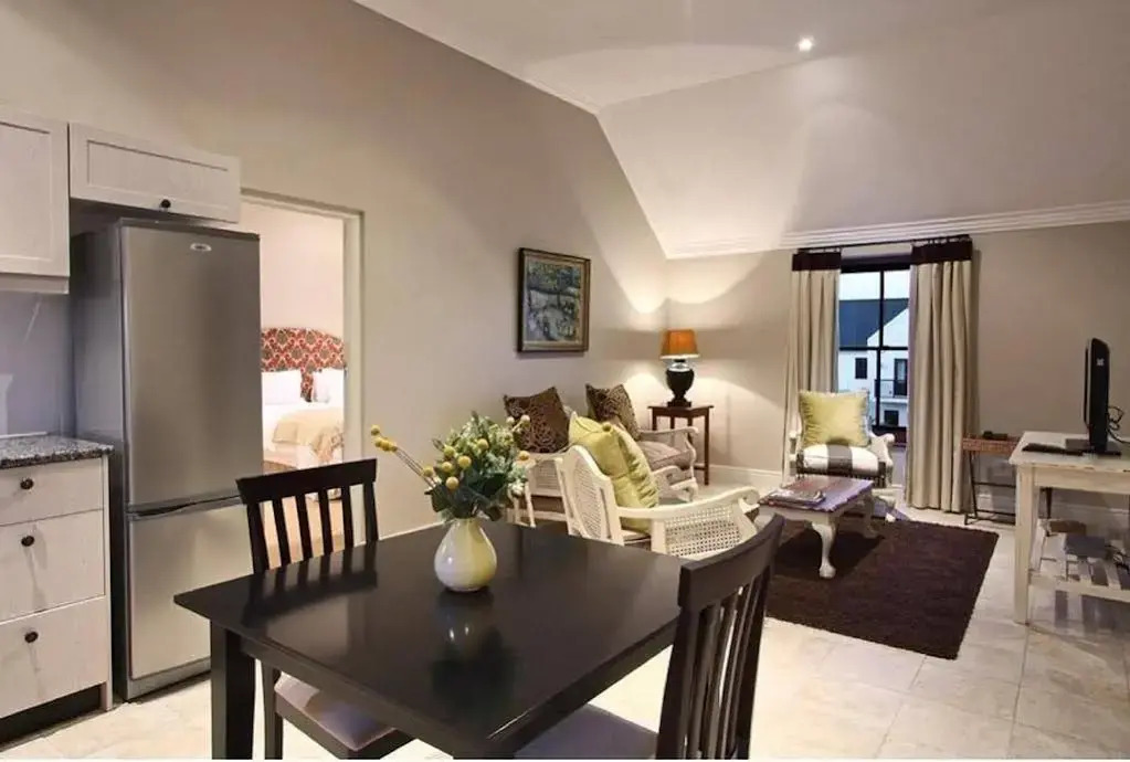 Winelands Golf Lodges at De Zalze