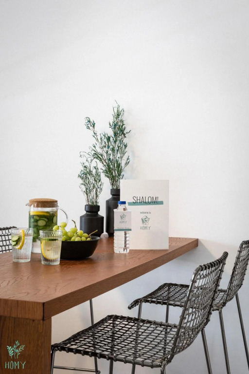 ALLENBY classic and modern Apartments by HOMY