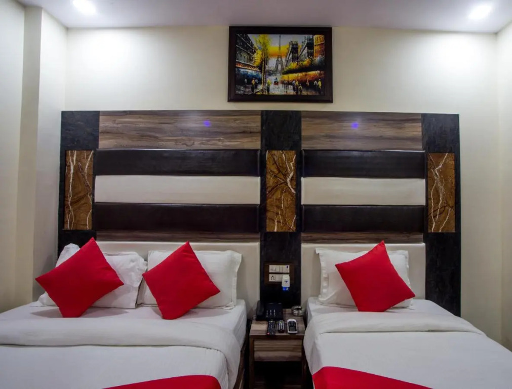 Hotel Dollar Inn
