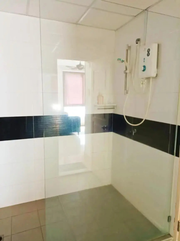 Mansion One Two Bedroom Seaview 7 Pax