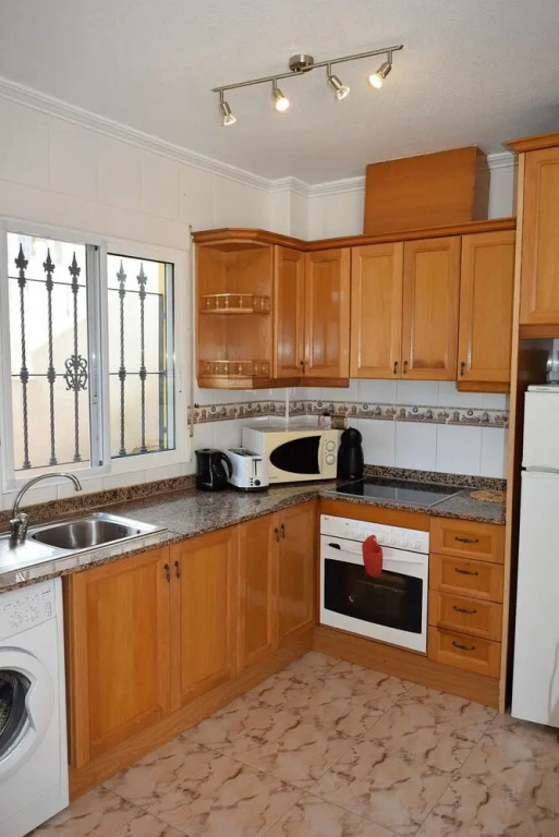 Upper floor Apartment semi-private pool