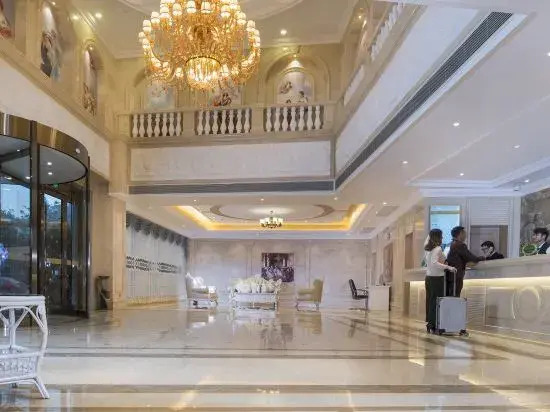 Vienna International Hotel (Bama)