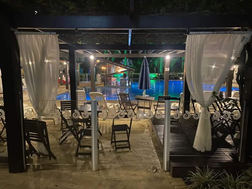 Beto Carrero, 3 quartos, 2 vagas, Home Club Completo, Wi-fi, Smart TVs, Piscina, na quadra do mar