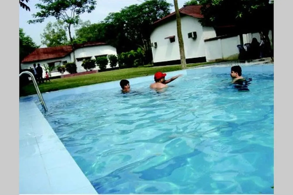 Elenga Resort Ltd