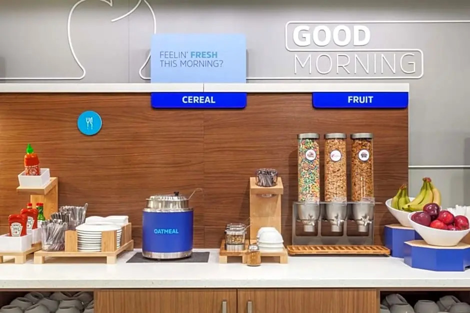 Holiday Inn Express Hotel & Suites Sharon-Hermitage