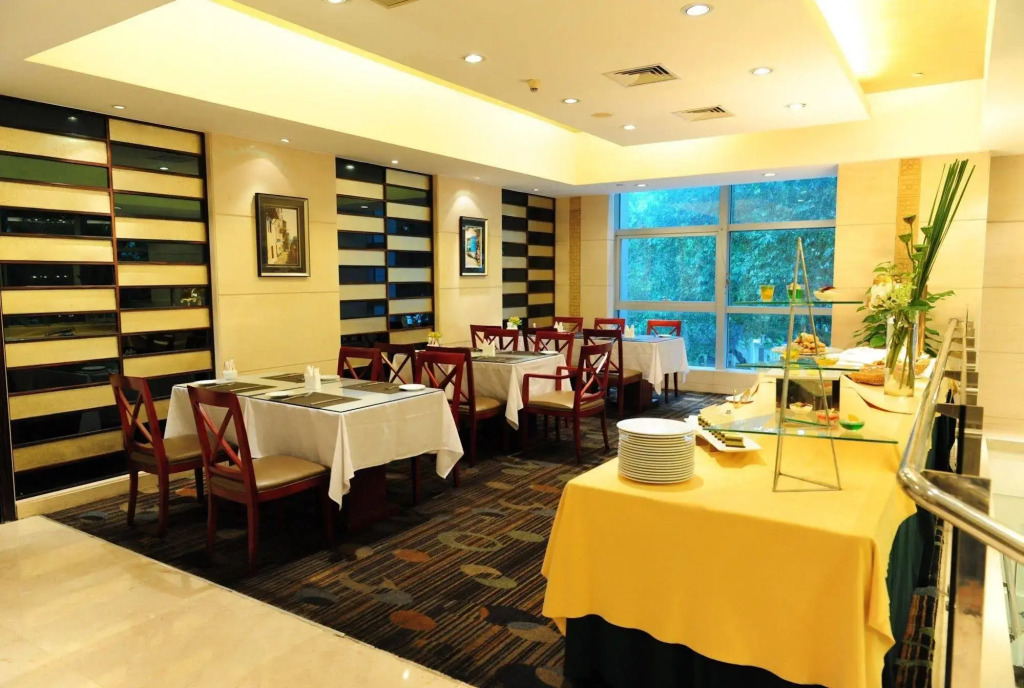 Cyts Greentree Eastern International Hotel