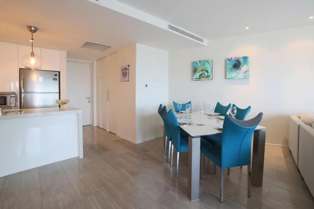 D1 Tower - 2BR Apartment - Allsopp&Allsopp