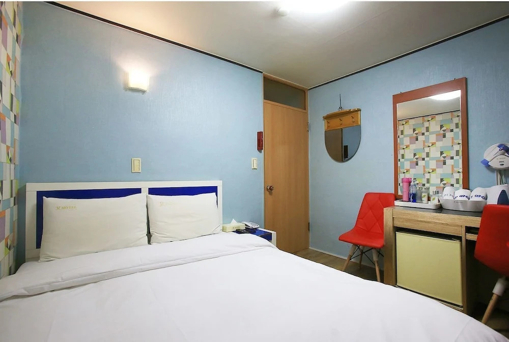 Motel M