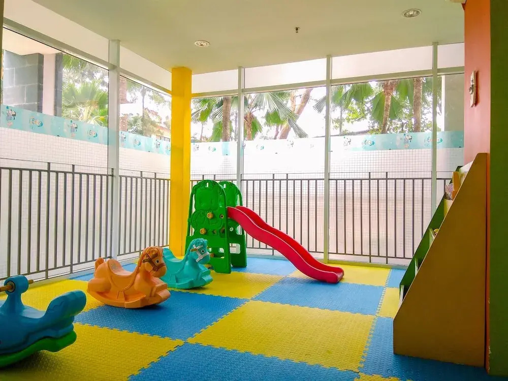 Modern 2BR Apartment at 1 Park Residence with Maid Room
