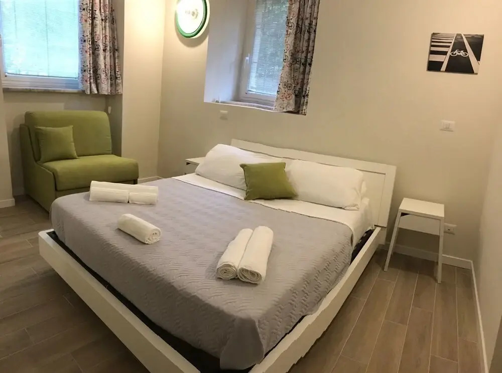 Bed&BikeRome ROOMS