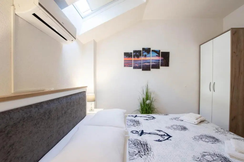 Apartment Kokolo with sea view