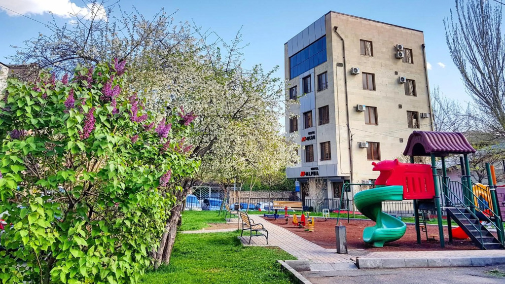 Hotel Alpha