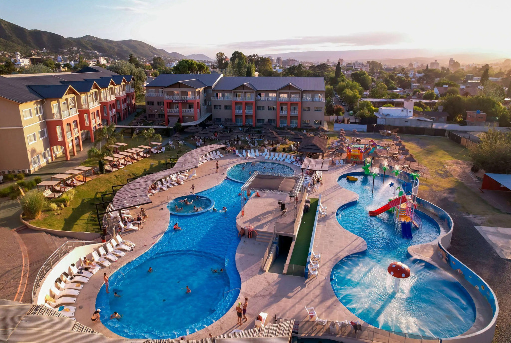 Howard Johnson Villa Carlos Paz