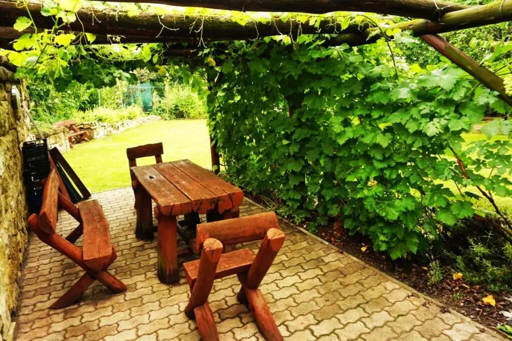 Hillside Apartment with AC & heating in Grande Maison