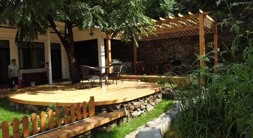 Mutianyu Great Wall Zheng Yang Farm House