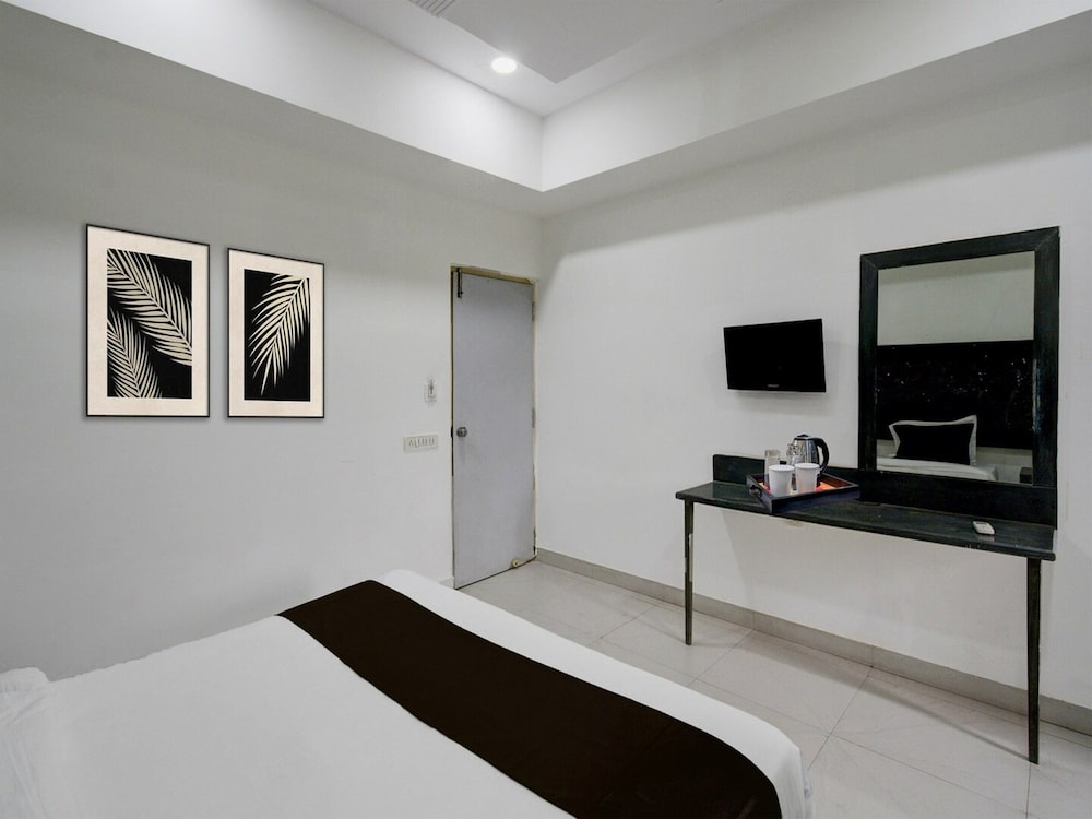 Hotel O Erragadda Metro Station Hyderabad