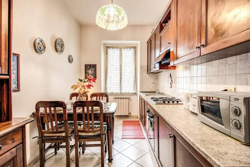 Warm Apt In Ancient Building In Vatican-p S Pietro