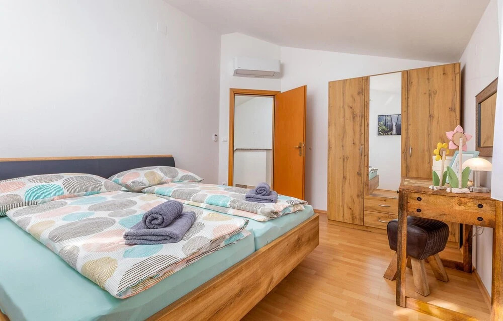 Stunning Home In Musalez