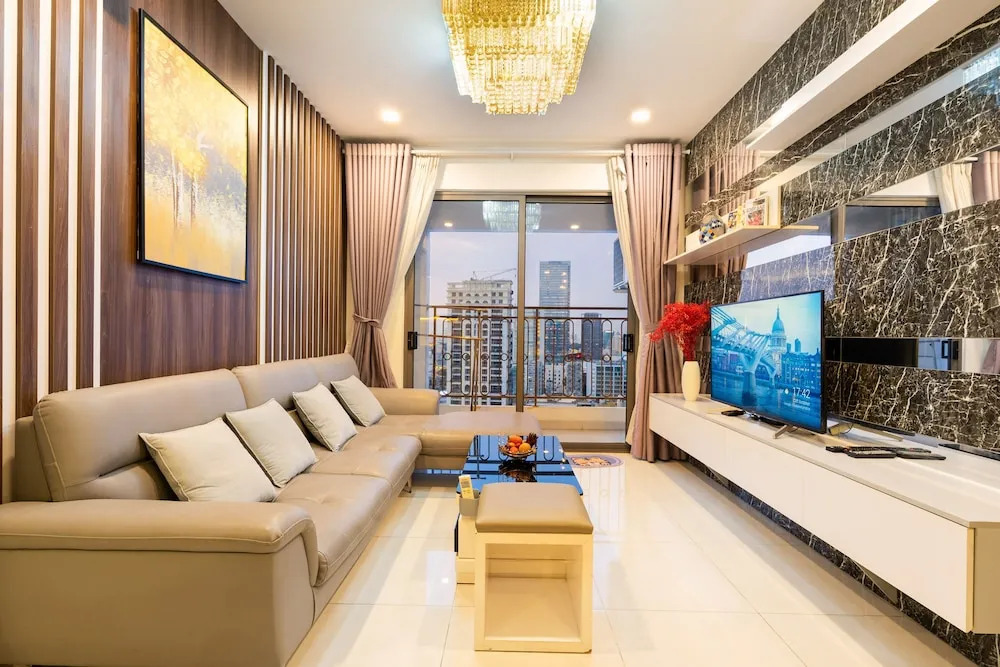 Vera Apartments Saigon Royal Residence
