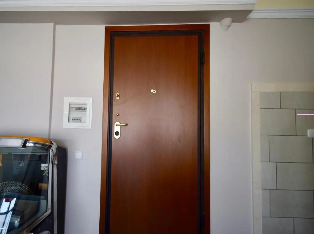 Comfort room
