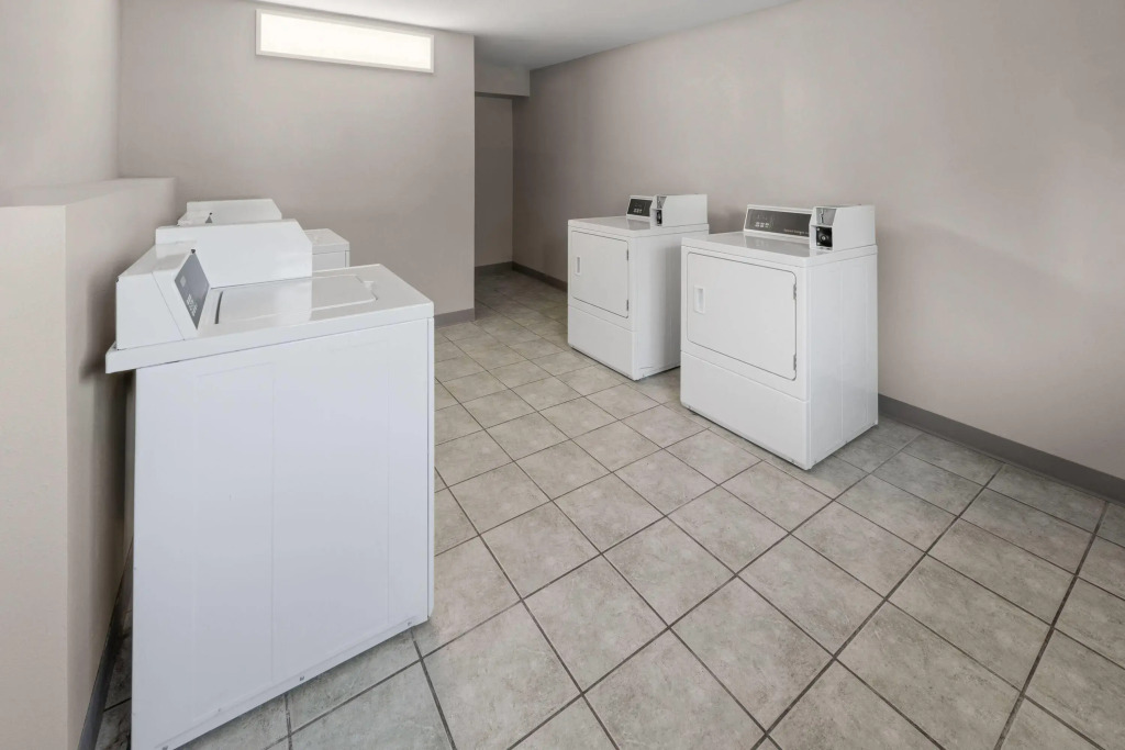 Отель Days Inn by Wyndham Farmington NM