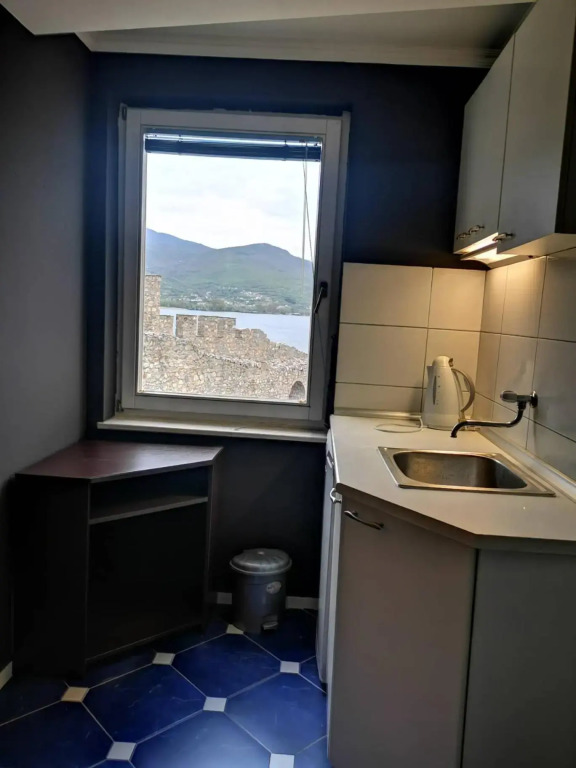 Small Luxury En suites ELEONOR